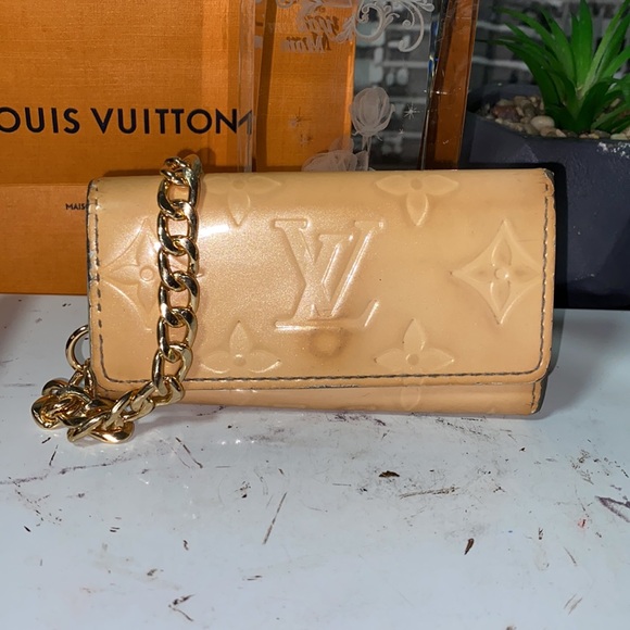 Authentic Louis Vuitton Vernis Key Case - Picture 4 of 13